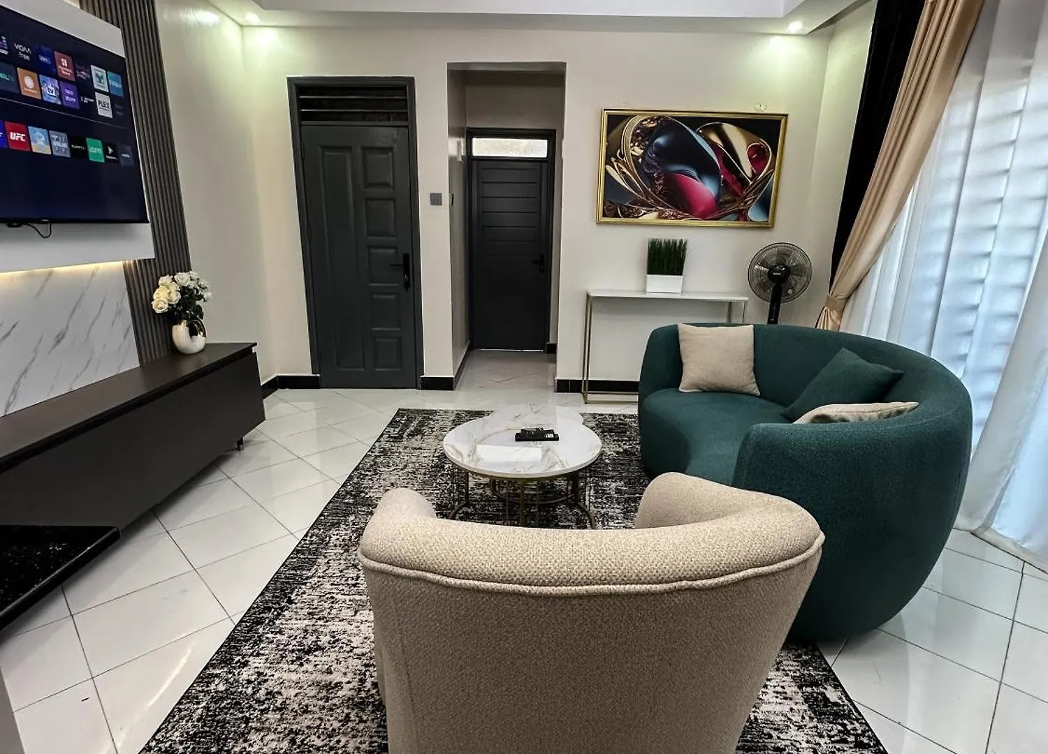 Livluxe Apartments 6 Kampala